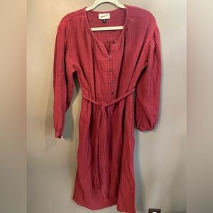 Universal thread maroon midi dress with pockets and belt size medium